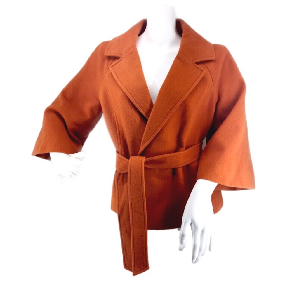 🌸MICHAEL KORS wool blazer with belt.